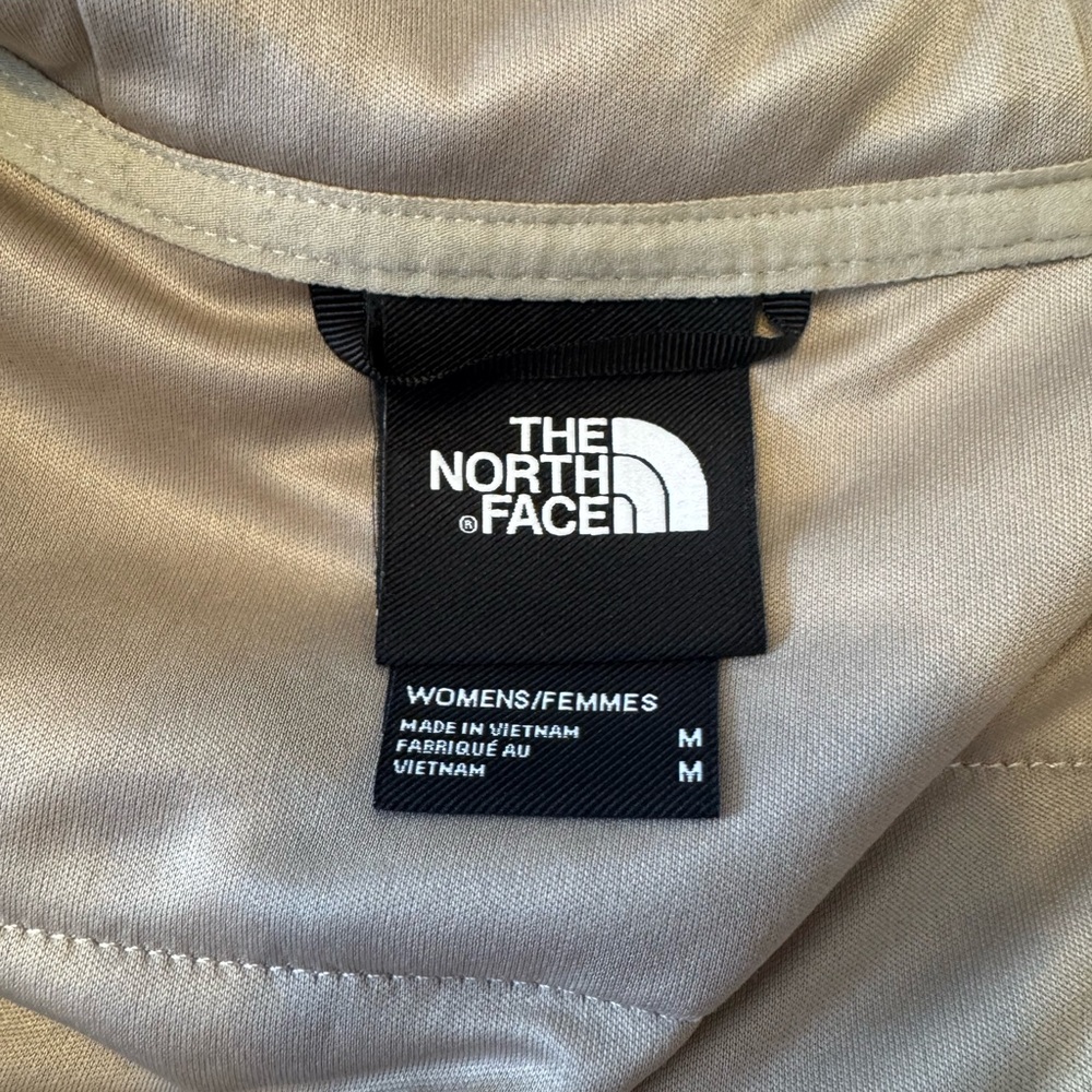 The North Face Women’s Lightweight Outerwear Hooded Jacket - Picture 2 of 4